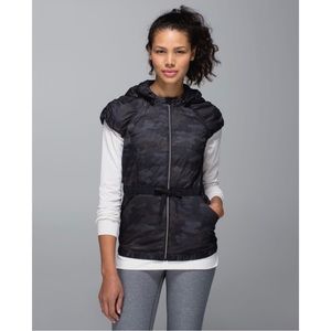 Lululemon black camo puffer vest